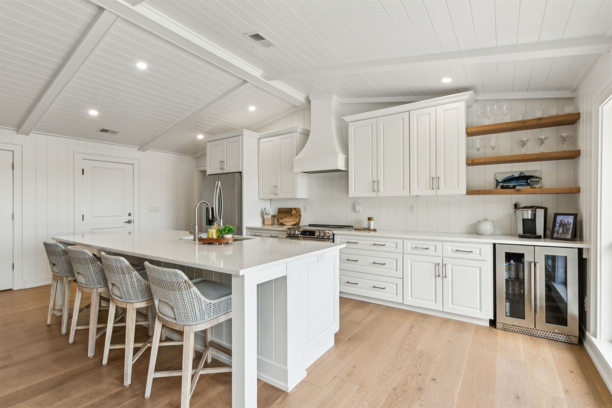 1421 HIGHLAND DRIVE