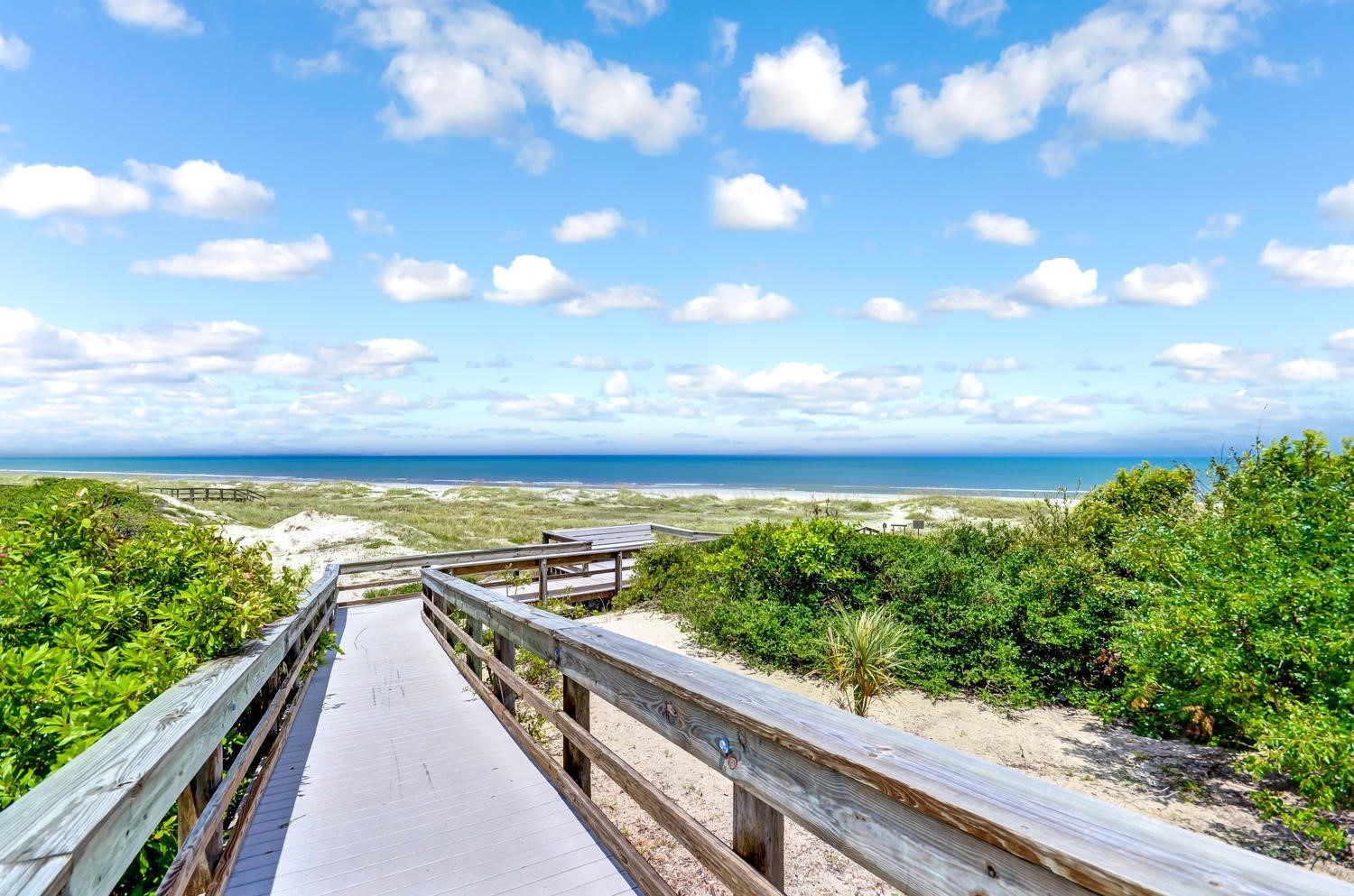 2117 BEACH WOOD 2117