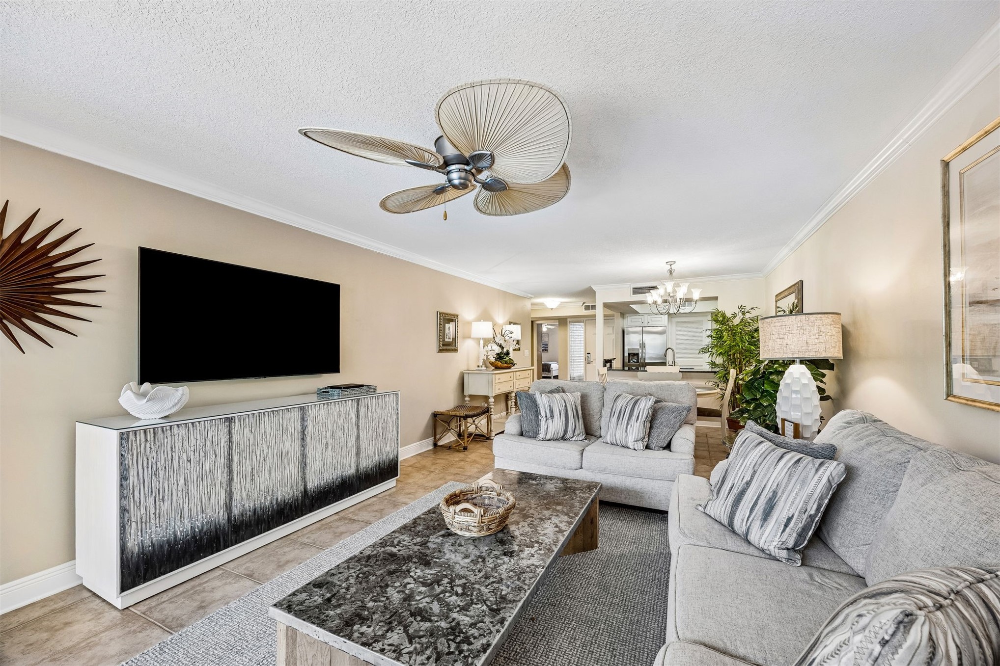 2117 BEACH WOOD 2117