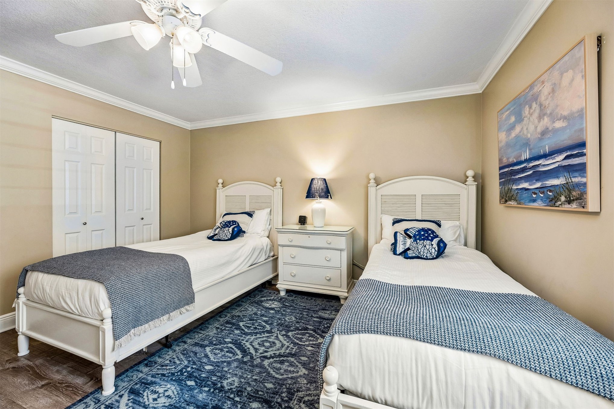 2117 BEACH WOOD 2117