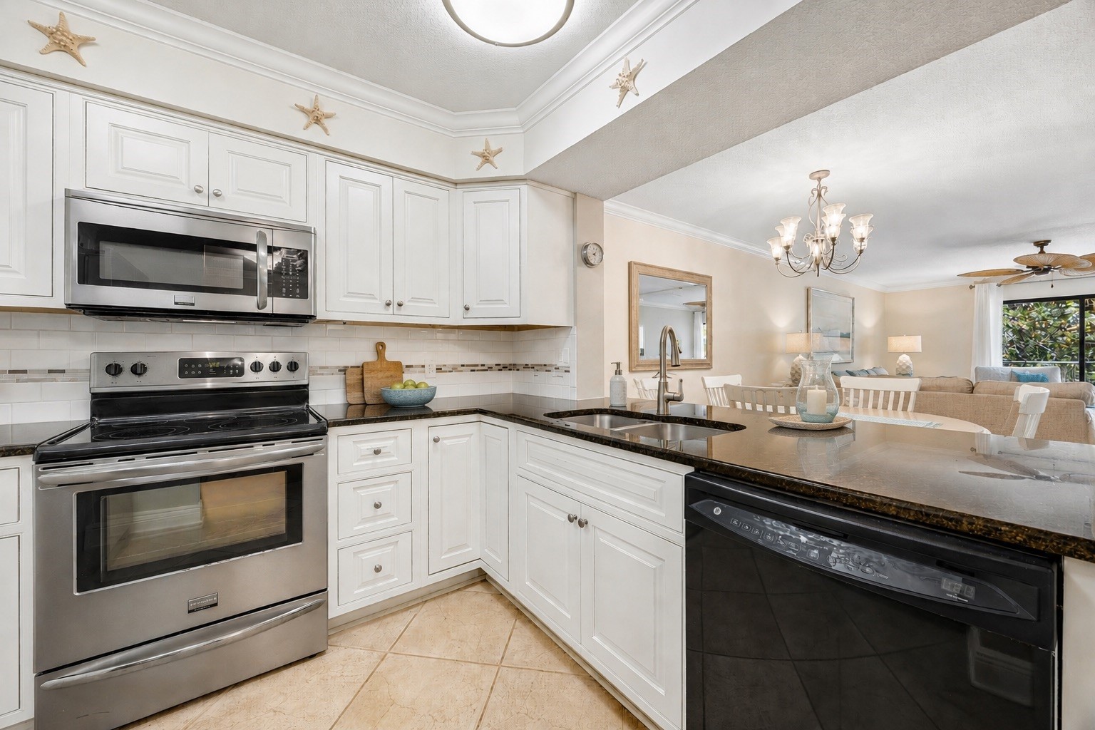 2117 BEACH WOOD 2117