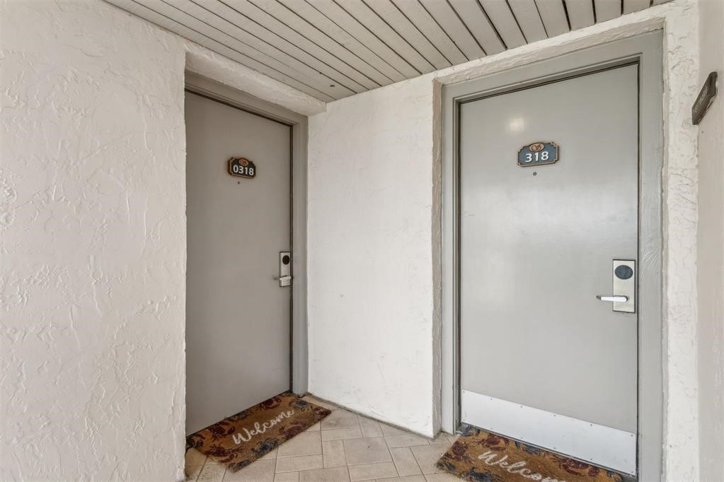 318 SANDCASTLES COURT 278