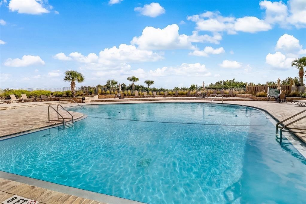 318 SANDCASTLES COURT 278
