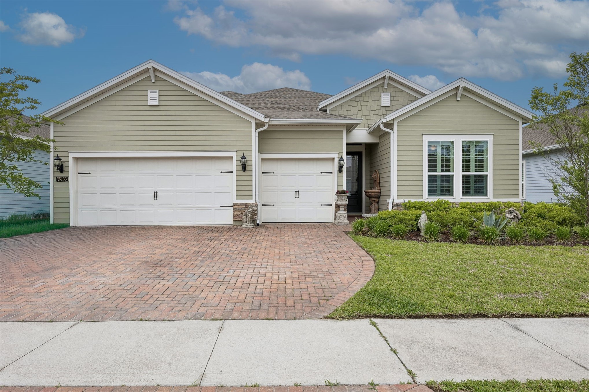 75133 PONDSIDE LANE