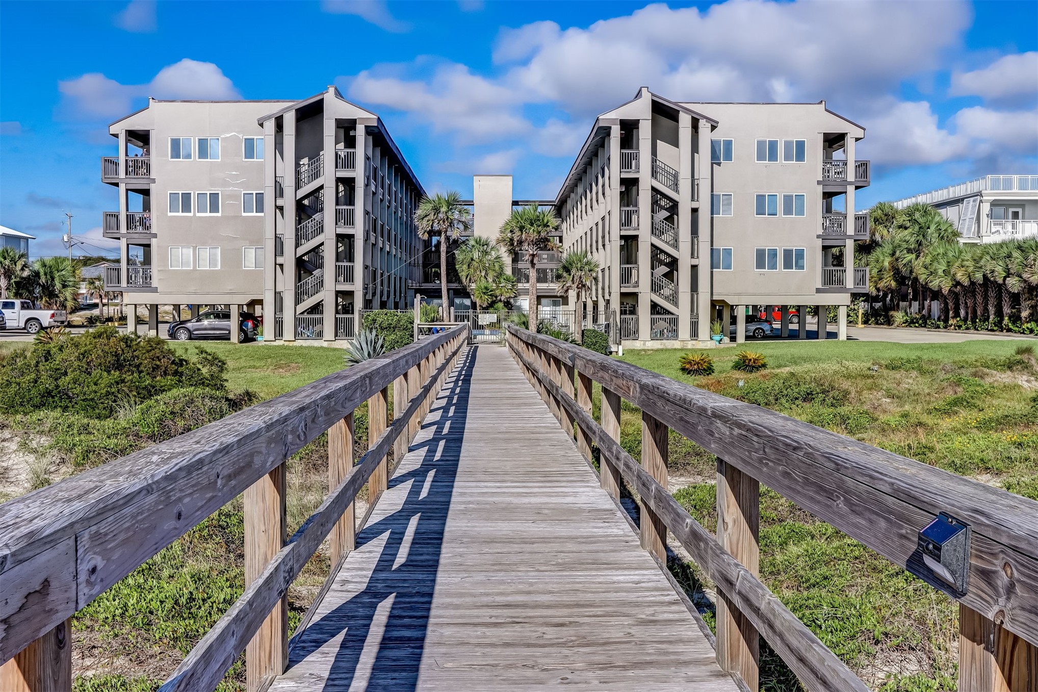 3056 S FLETCHER AVENUE 105