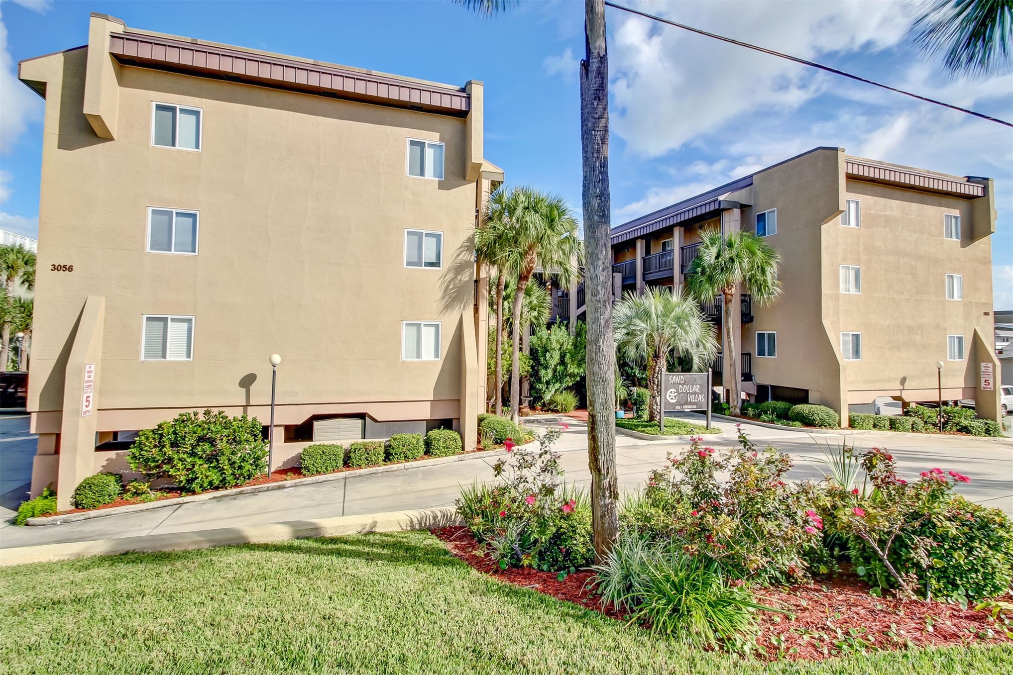 3056 S FLETCHER AVENUE 105