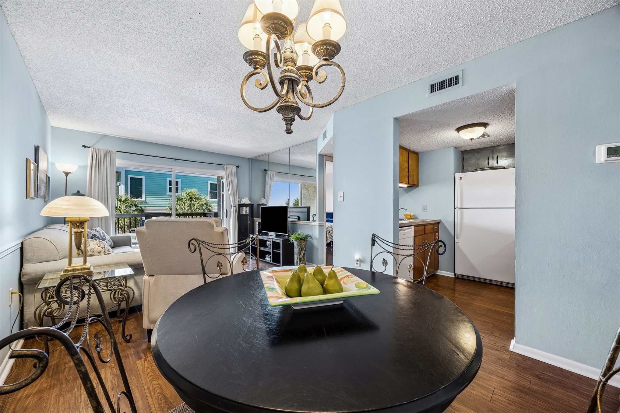 3056 S FLETCHER AVENUE 105