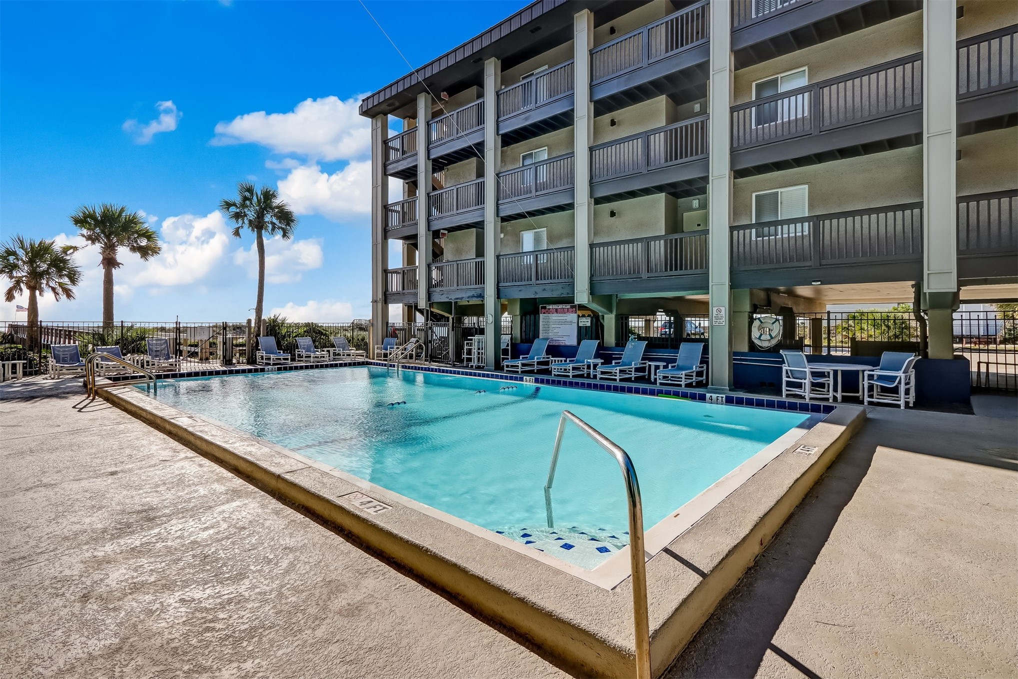 3056 S FLETCHER AVENUE 105