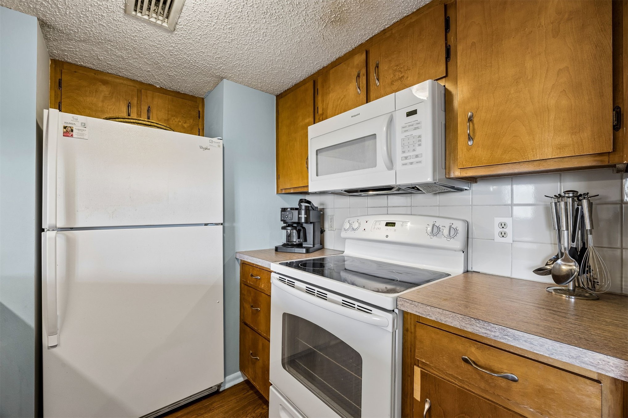 3056 S FLETCHER AVENUE 105