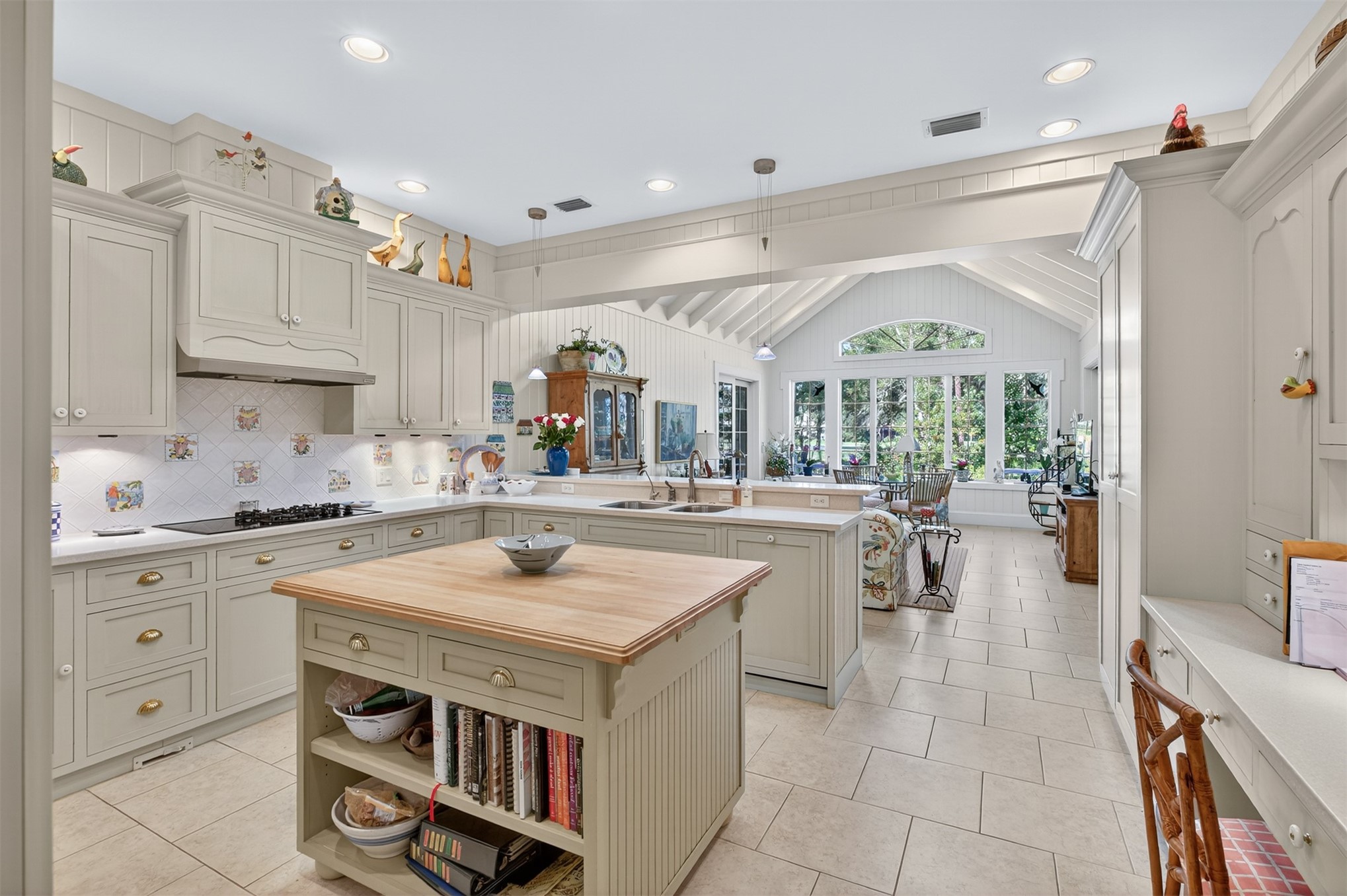 136 LONG POINT DRIVE