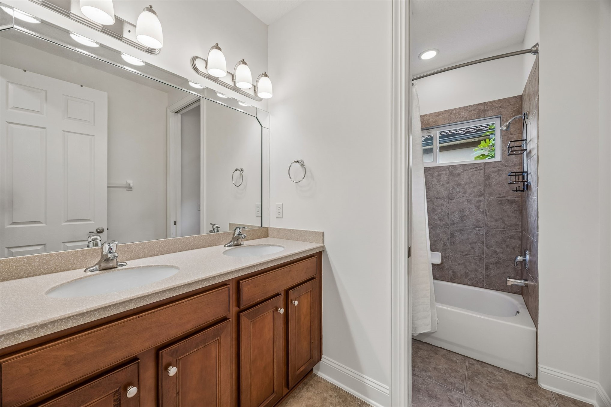 95279 WHISTLING DUCK CIRCLE