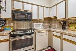 4830 GULF STREAM COURT 60