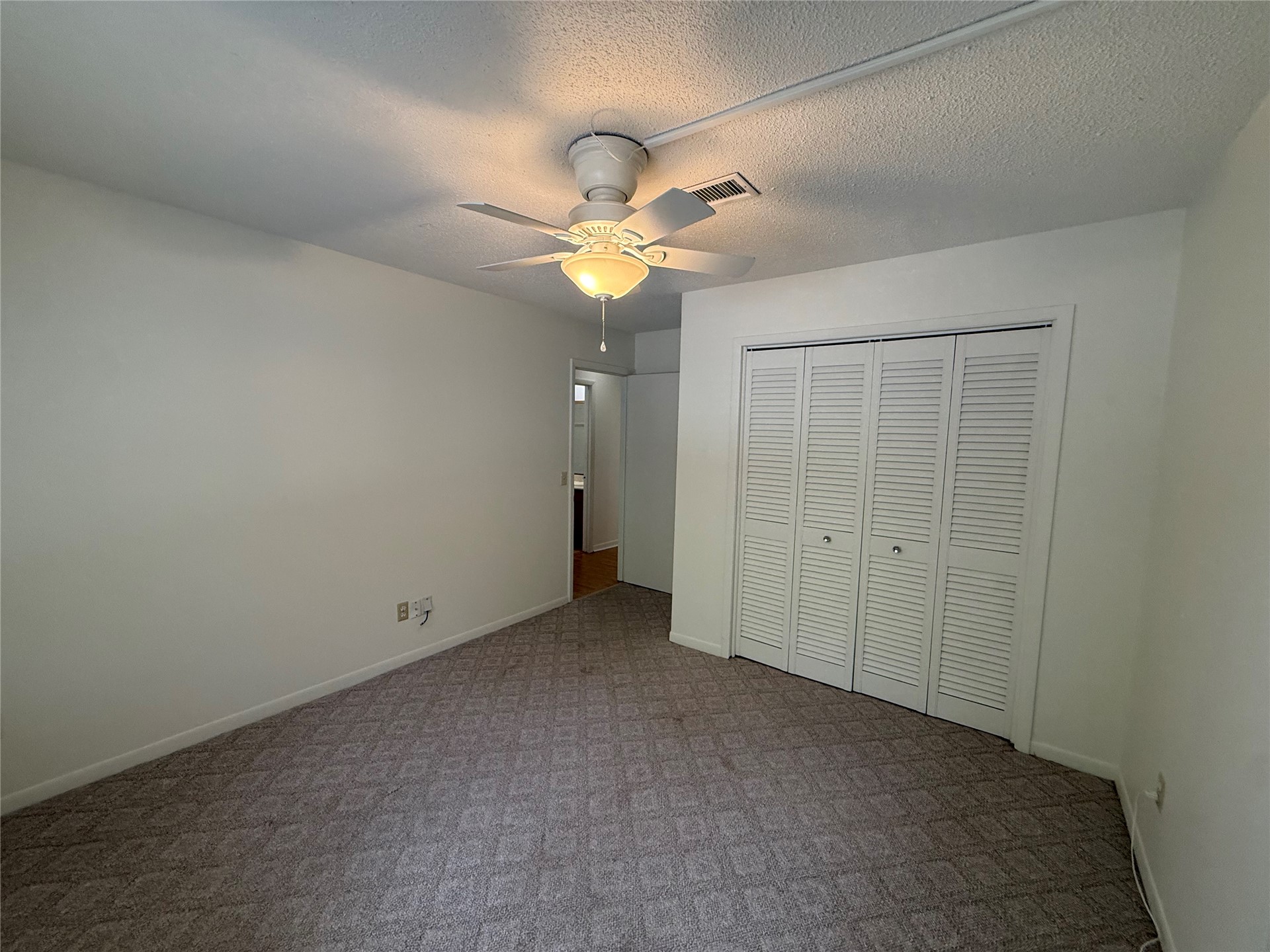 2700 MIZELL # 406B AVENUE