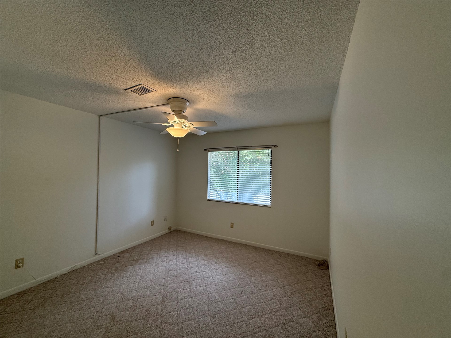 2700 MIZELL # 406B AVENUE