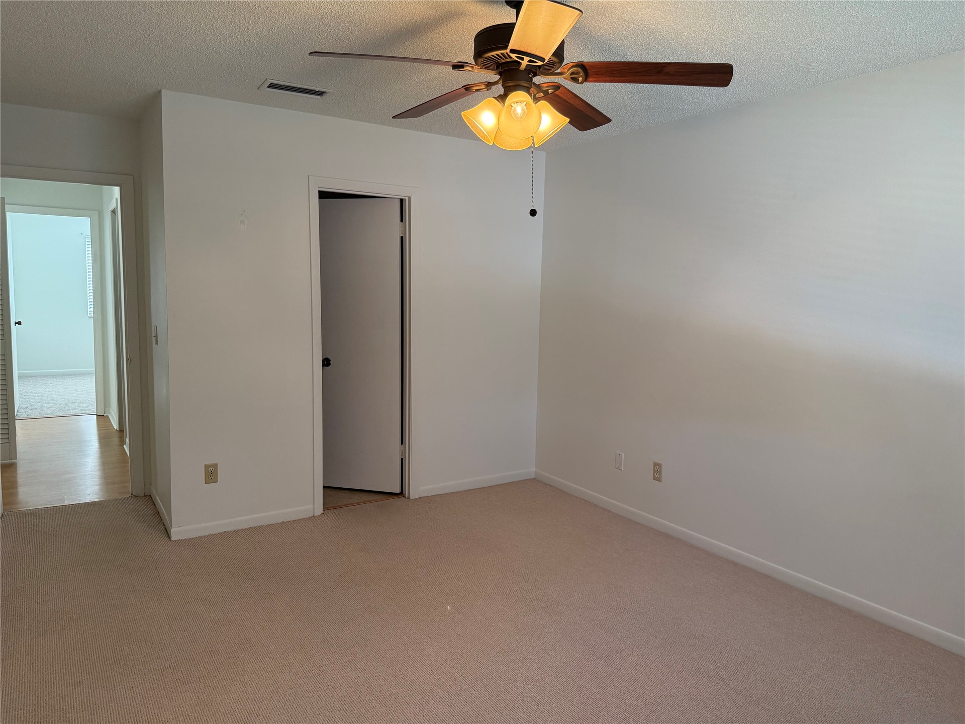 2700 MIZELL # 406B AVENUE