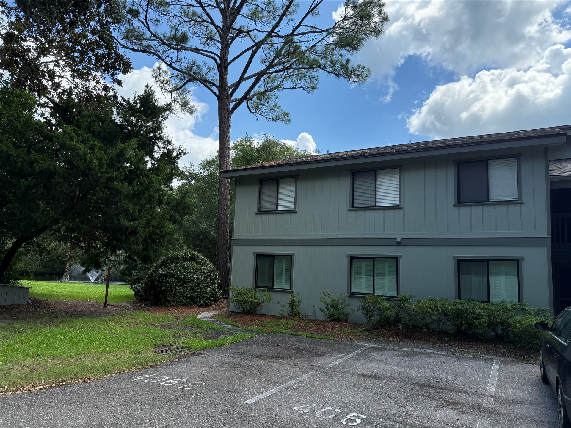 2700 MIZELL # 406B AVENUE