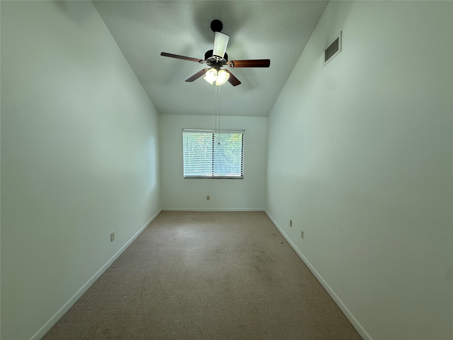 2700 MIZELL # 406B AVENUE