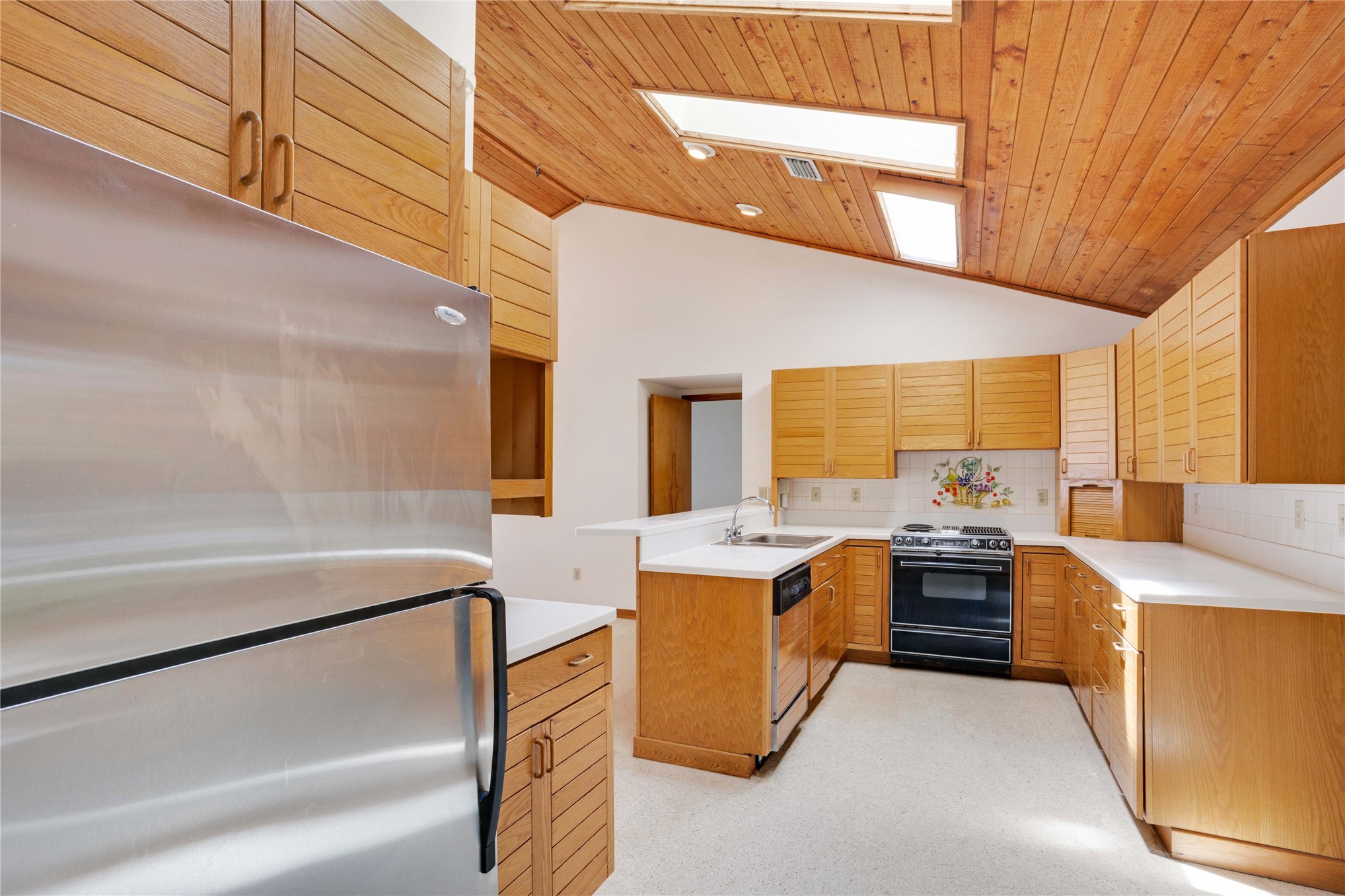 1209 MANUCY ROAD