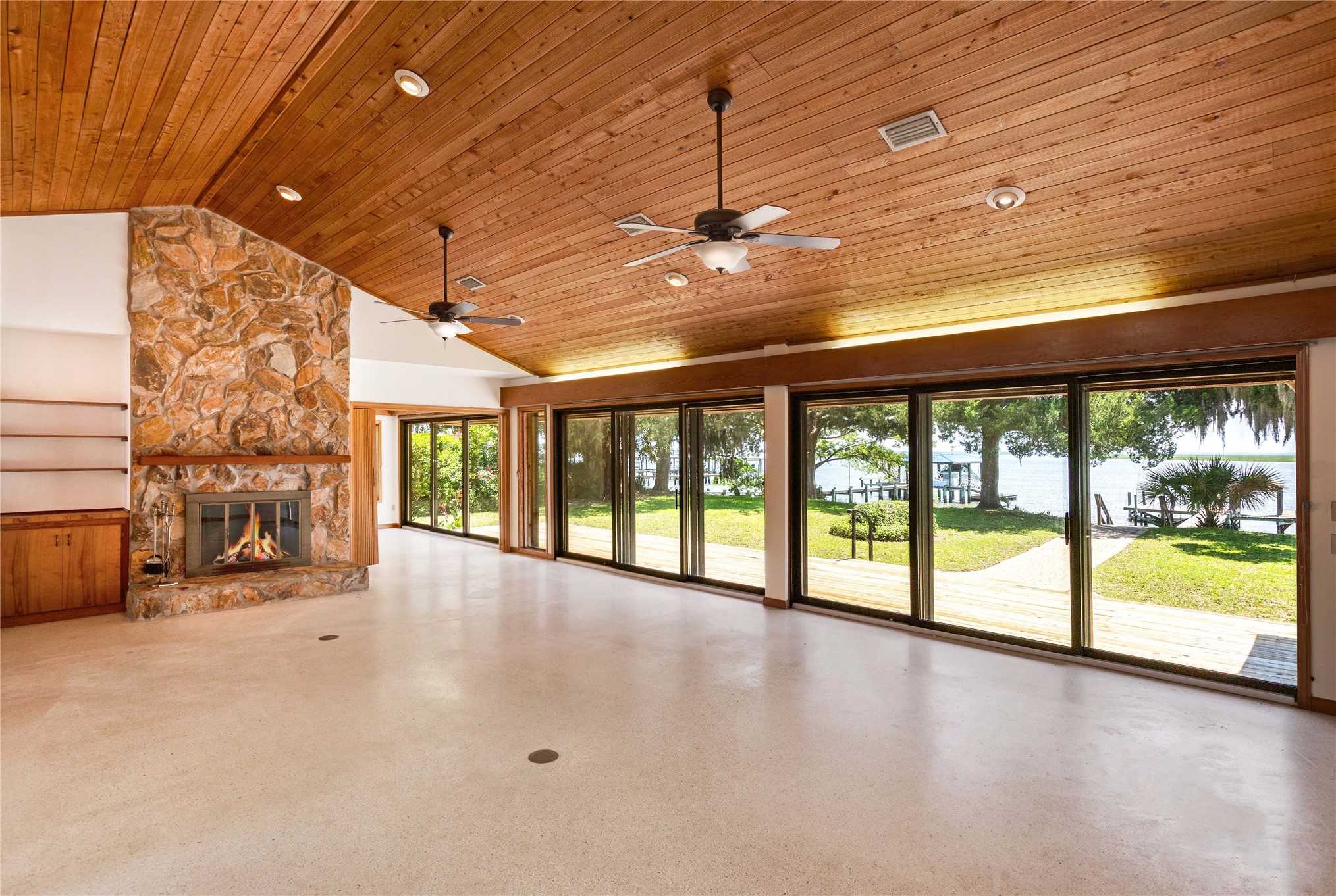 1209 MANUCY ROAD