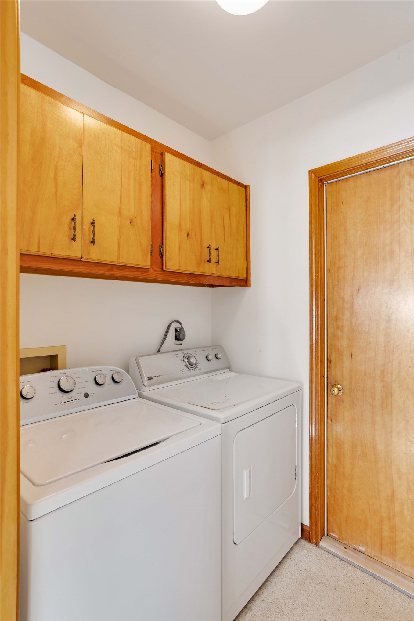 1209 MANUCY ROAD