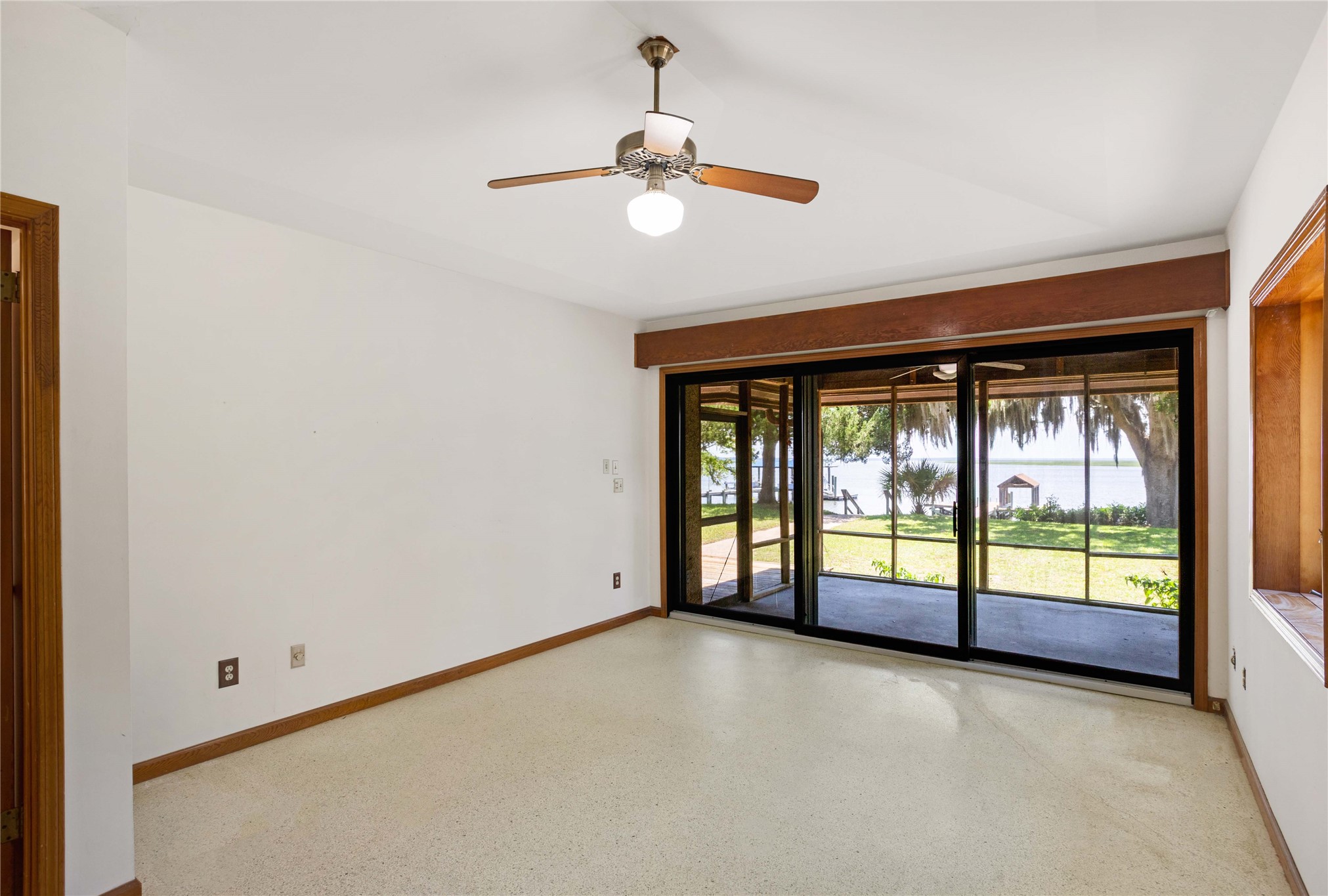 1209 MANUCY ROAD
