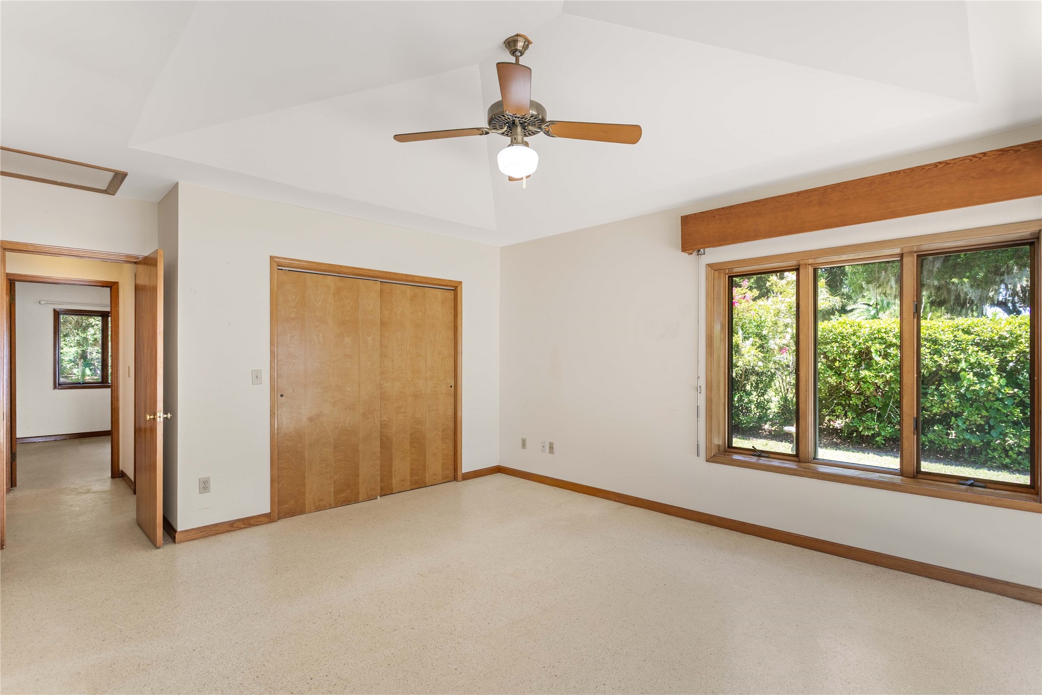 1209 MANUCY ROAD