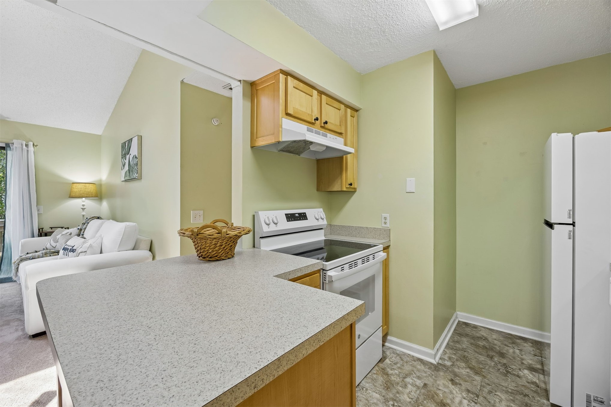 2727 FOREST RIDGE DRIVE K-7