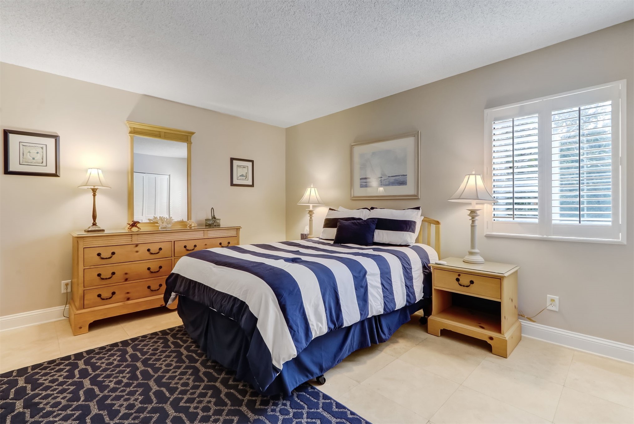 2122 BEACH WOOD ROAD 2122