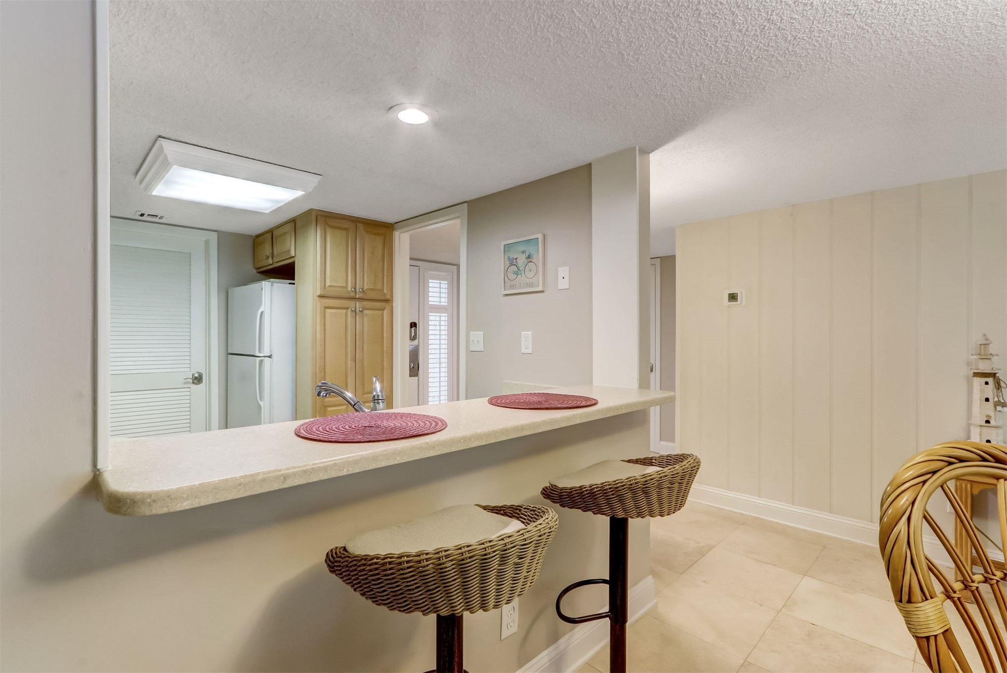 2122 BEACH WOOD ROAD 2122