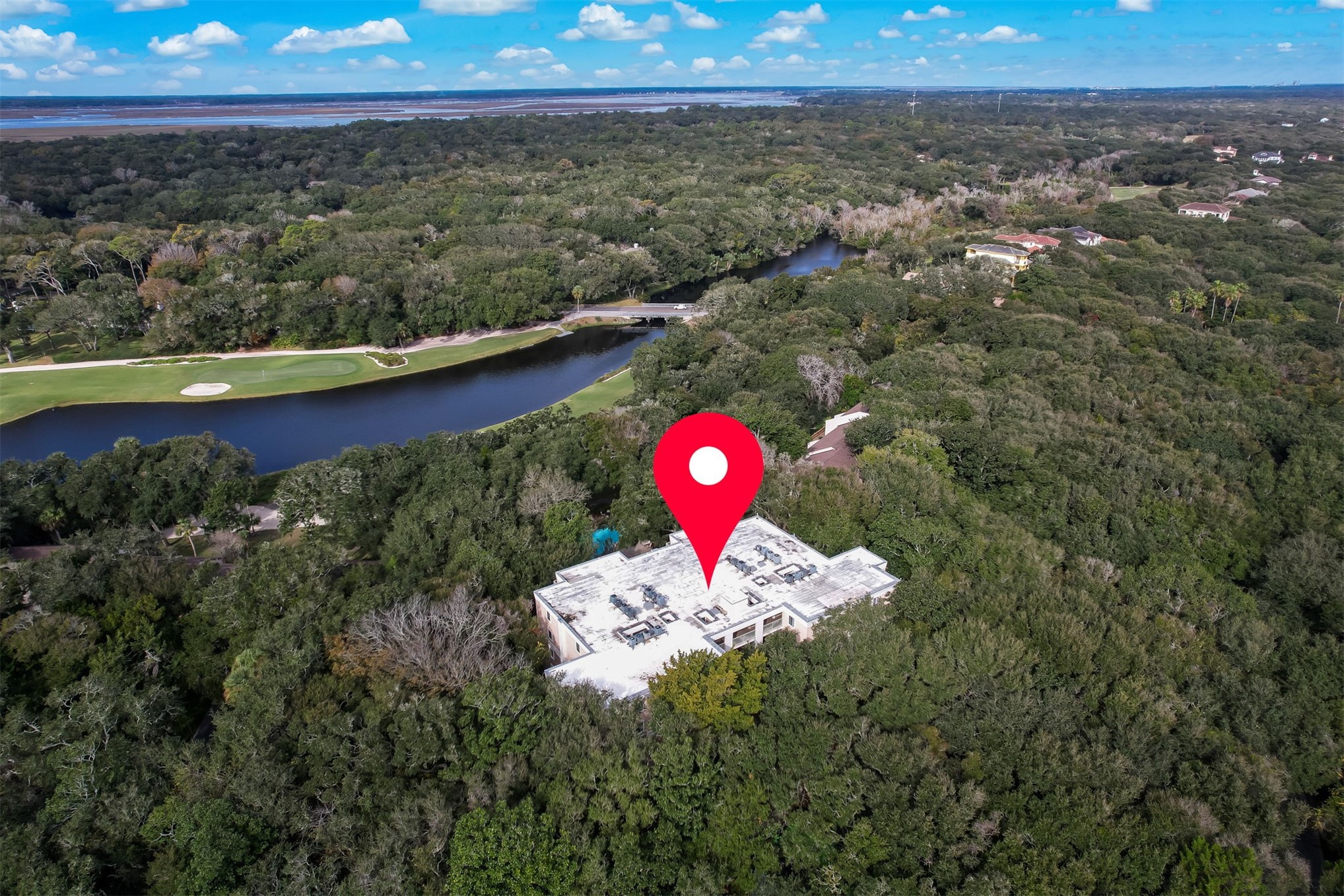 2122 BEACH WOOD ROAD 2122