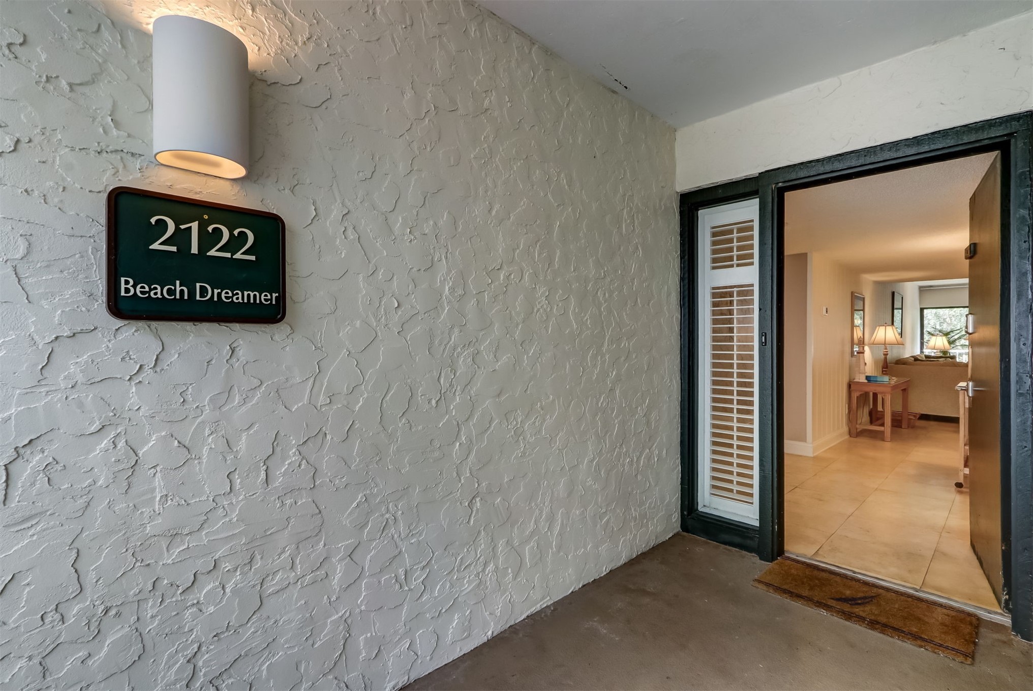 2122 BEACH WOOD ROAD 2122