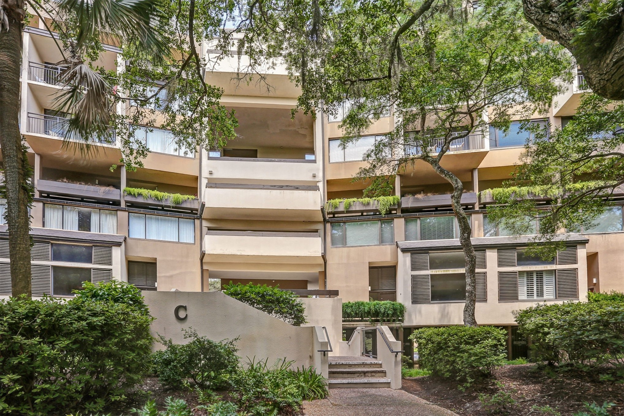 1180 BEACH WALKER ROAD