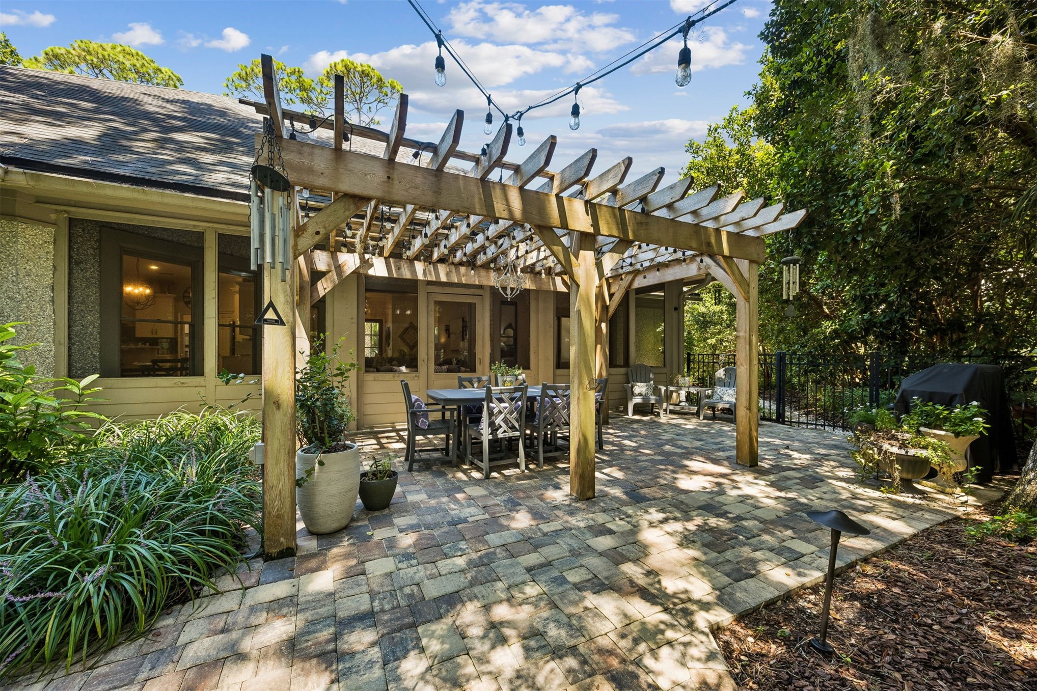 115 SEA MARSH ROAD