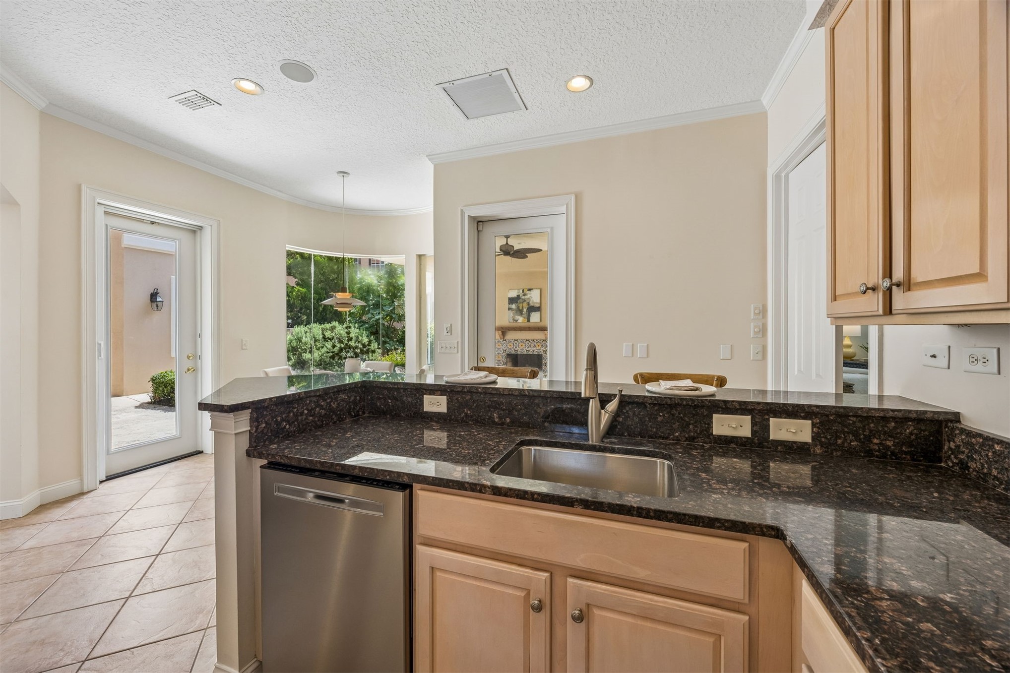 8228 RESIDENCE COURT
