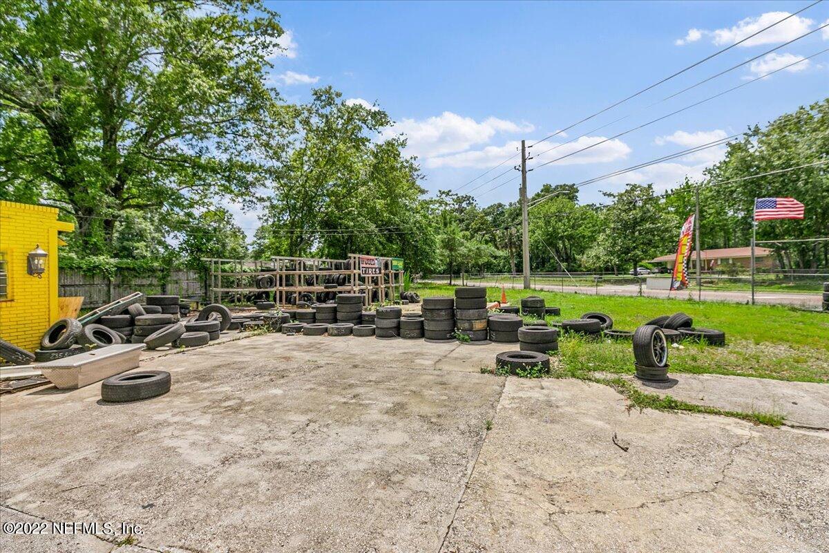 3713 OLD MIDDLEBURG Road N