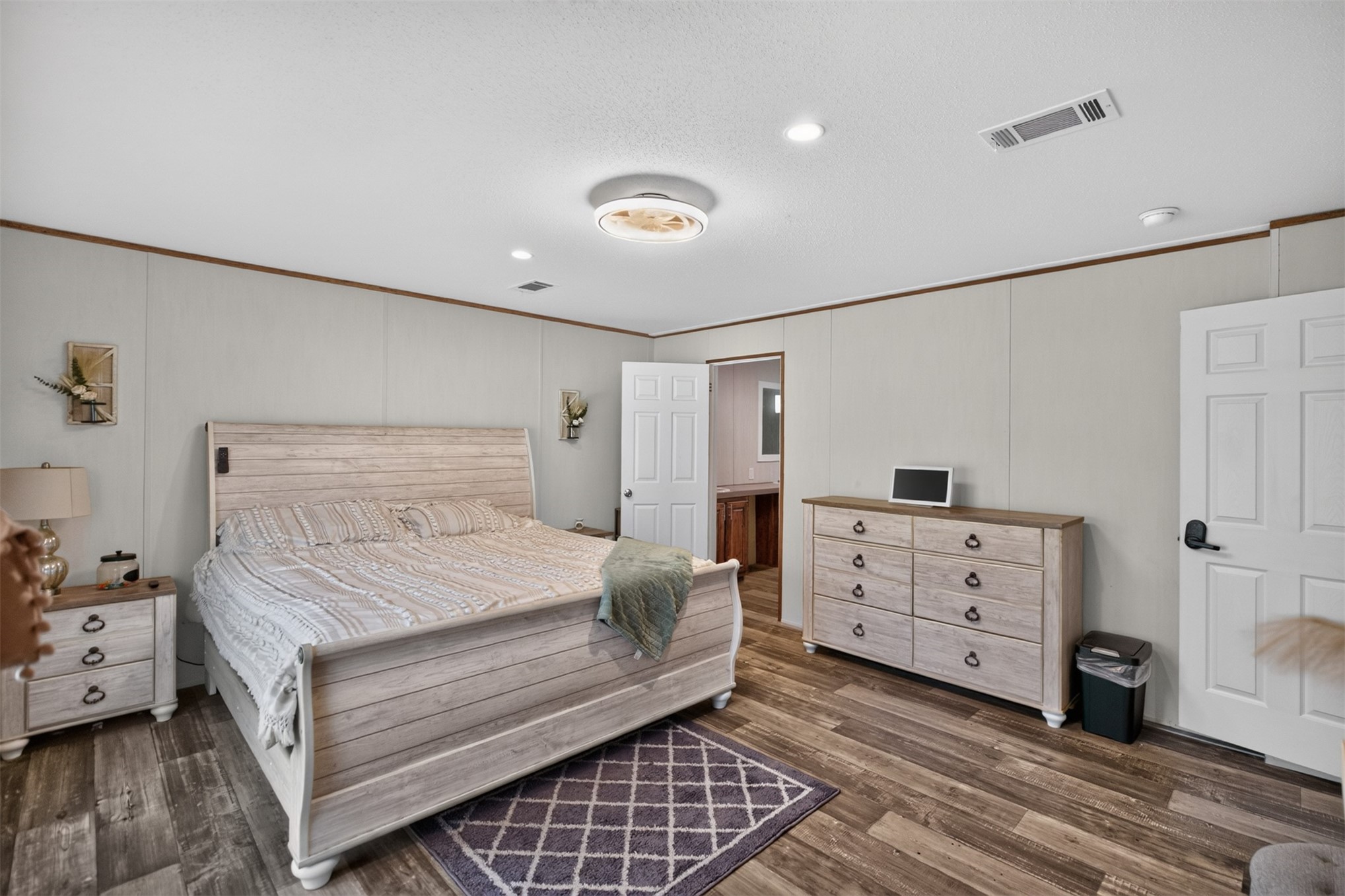 85036 DUSTY LANE