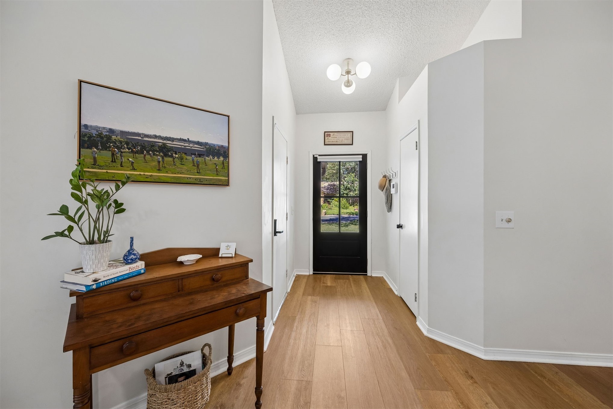 1604 CANTERBURY LANE