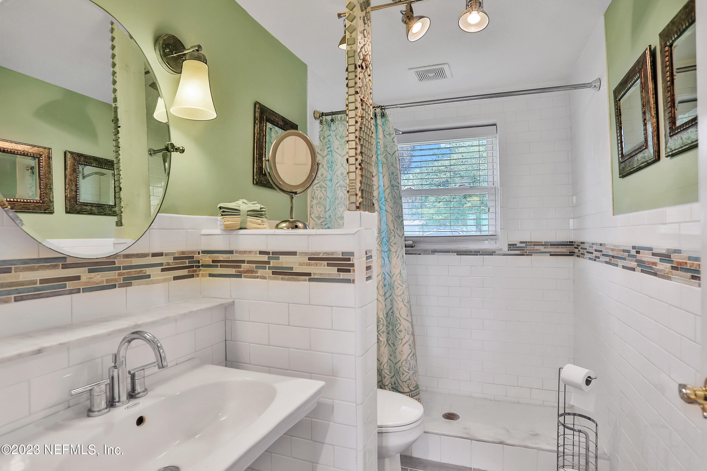 5756 HECKSCHER Drive
