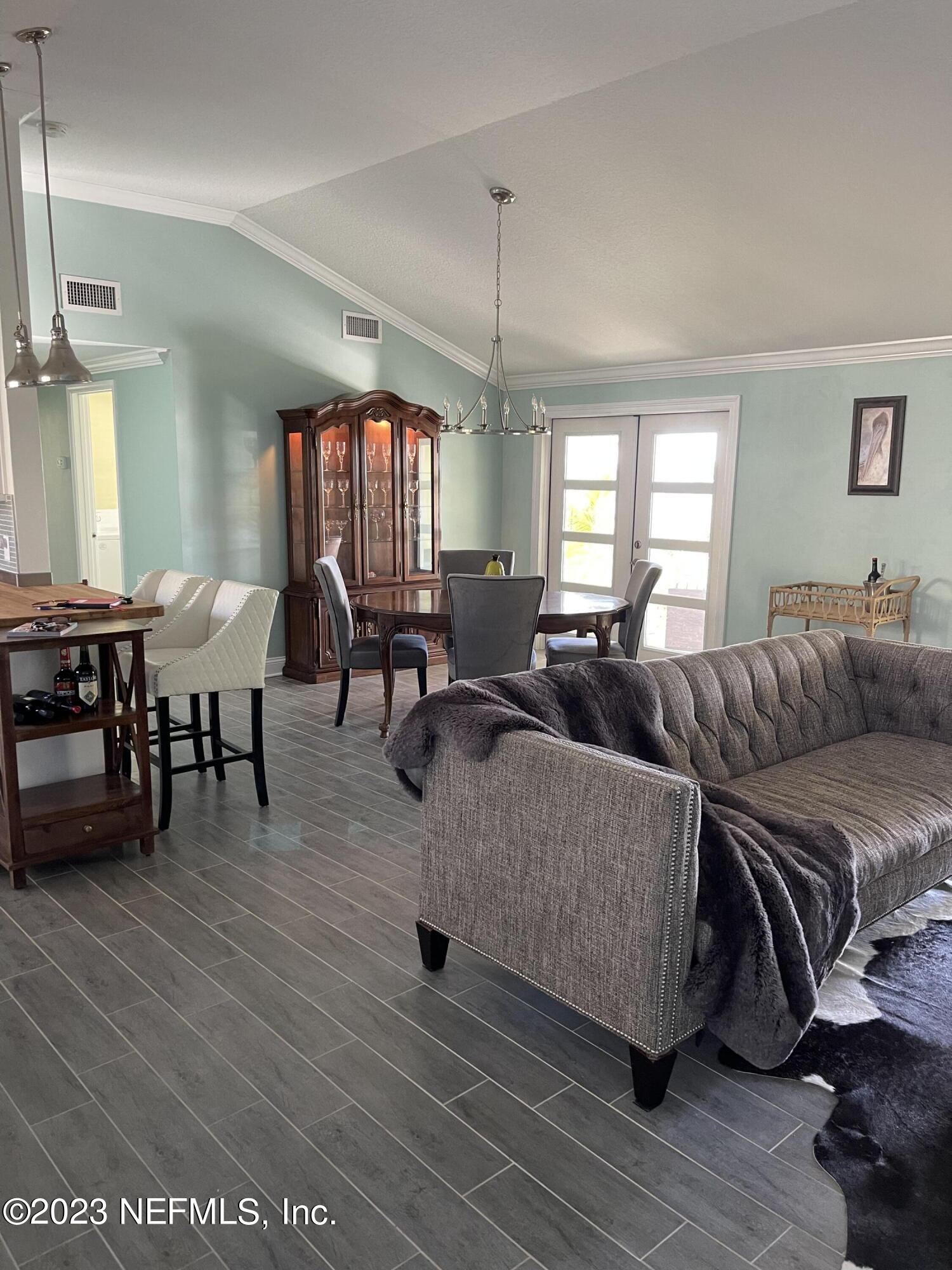 5756 HECKSCHER Drive