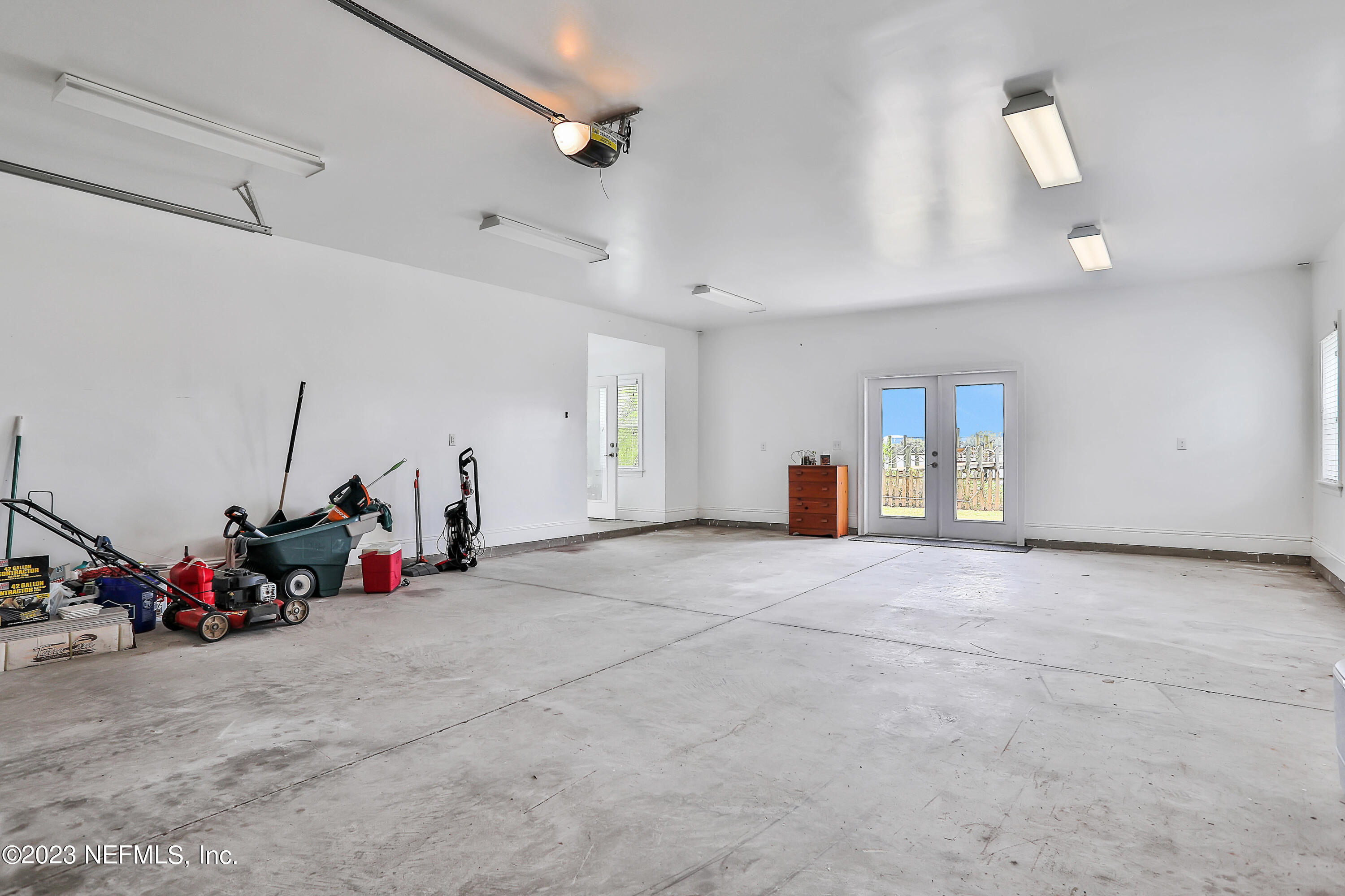5756 HECKSCHER Drive