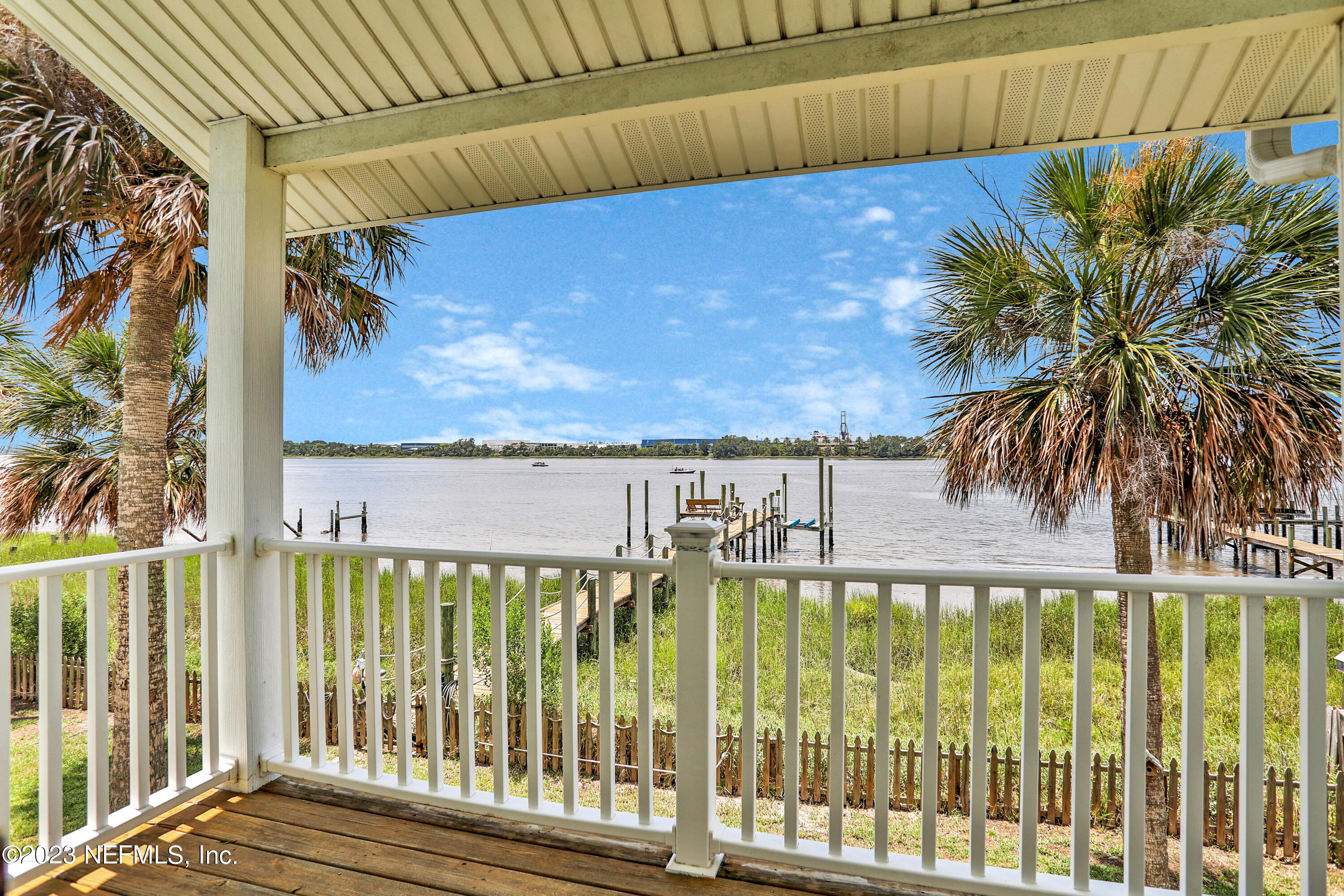 5756 HECKSCHER Drive
