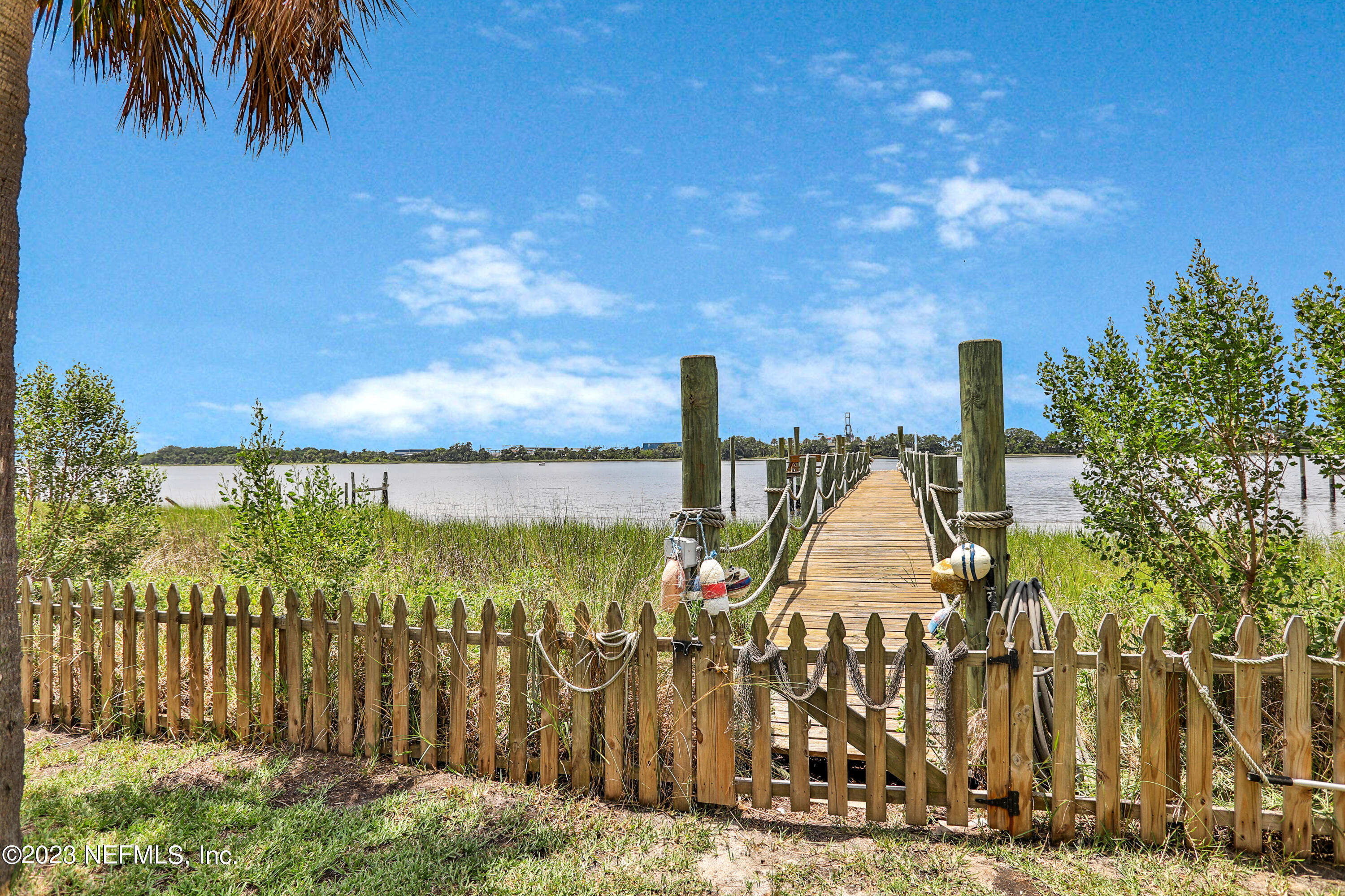 5756 HECKSCHER Drive