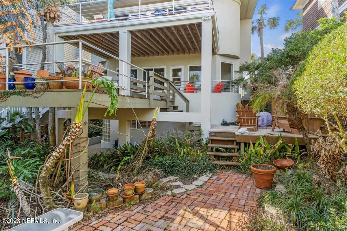 2395 OCEAN BREEZE Court