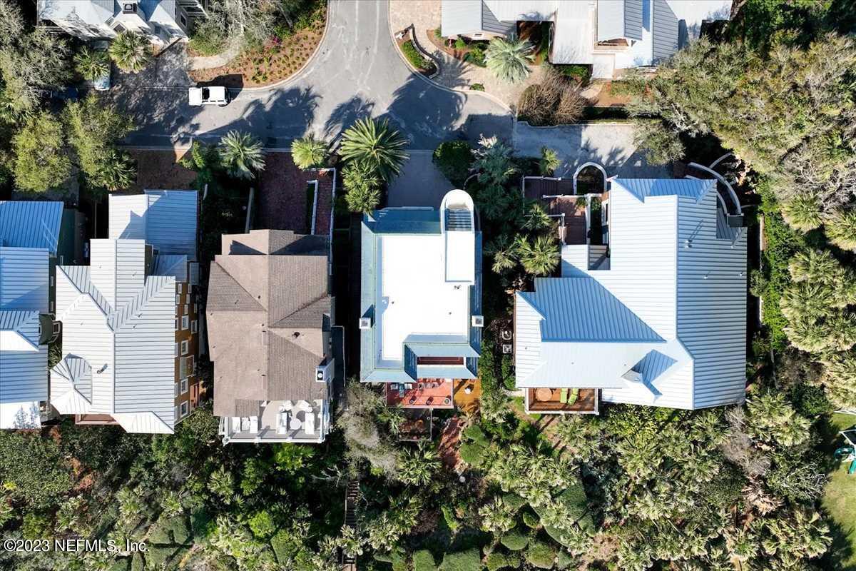 2395 OCEAN BREEZE Court