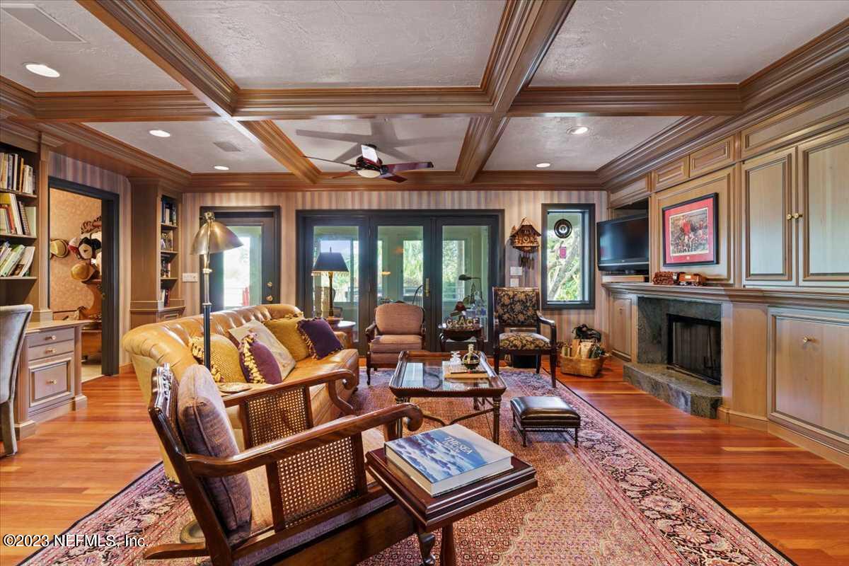 2395 OCEAN BREEZE Court