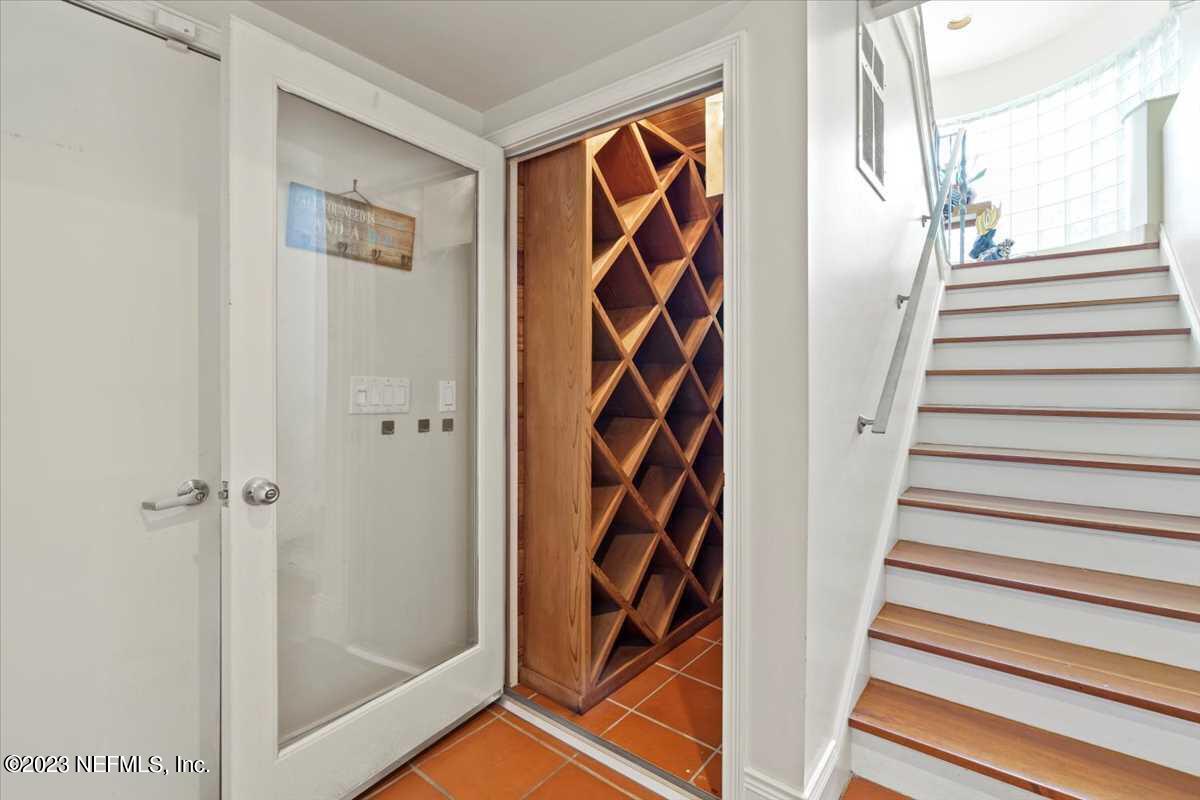 2395 OCEAN BREEZE Court