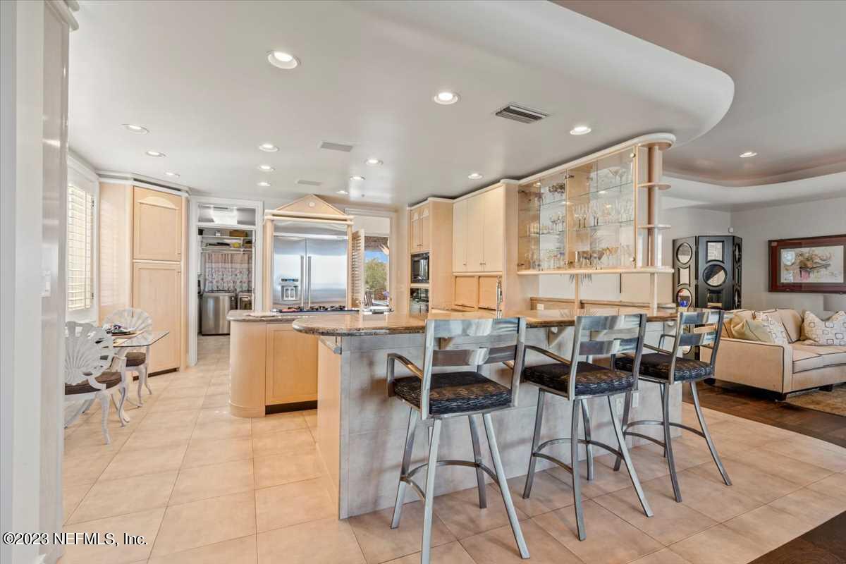 2395 OCEAN BREEZE Court