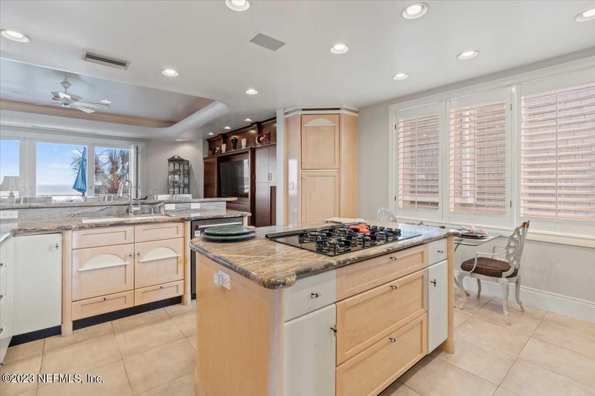 2395 OCEAN BREEZE Court