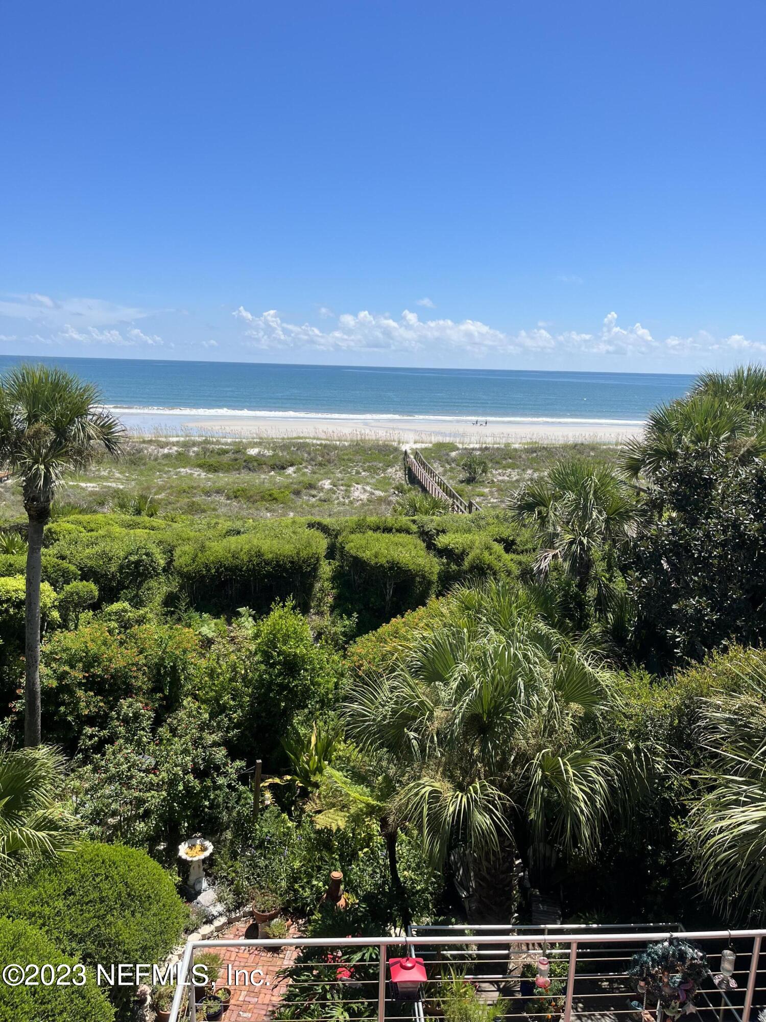 2395 OCEAN BREEZE Court