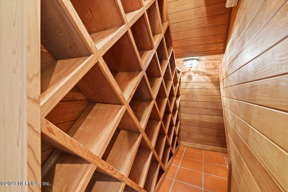 2395 OCEAN BREEZE Court